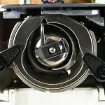 CAMBIAR LA CANILLA EN LA MAQUINA DE COSER