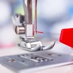 maquina de coser con enhebrador automatico